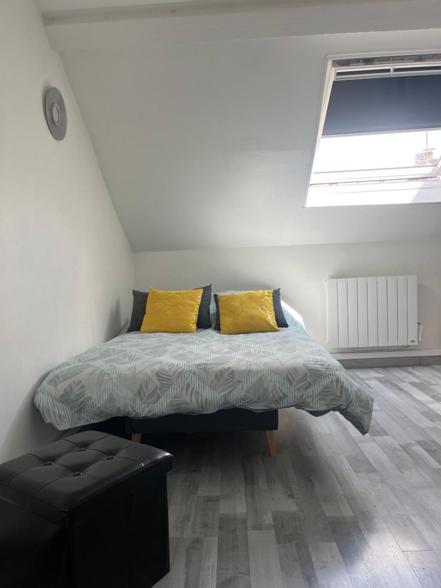 Studio / Chambre Calme Pres De L'Etang St Pierre. Amiens Bagian luar foto
